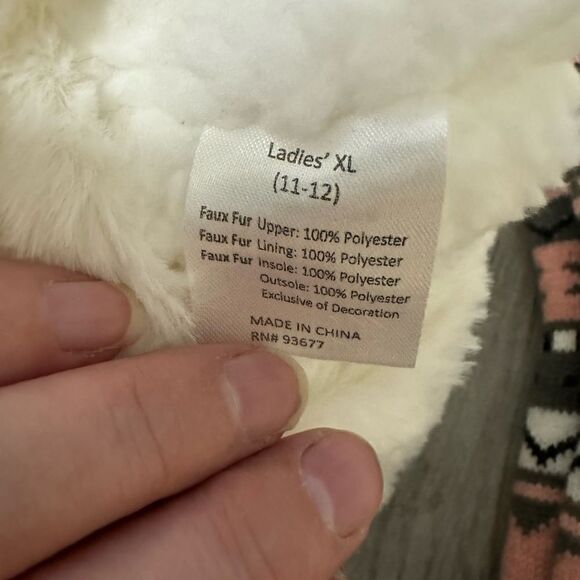 NWT Sherpa lined women’s slipper socks bundle - Picture 4 of 7